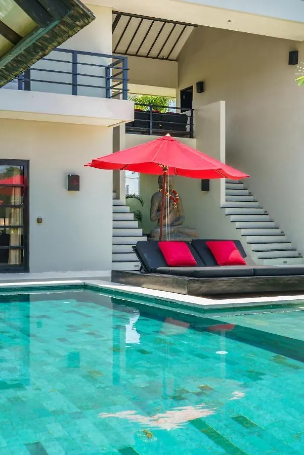 Villa Body - Amazing 4Bdr Villa In Berawa ! Perfect Location ! Canggu