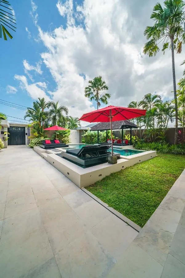 Villa Body - Amazing 4Bdr Villa In Berawa ! Perfect Location ! Canggu